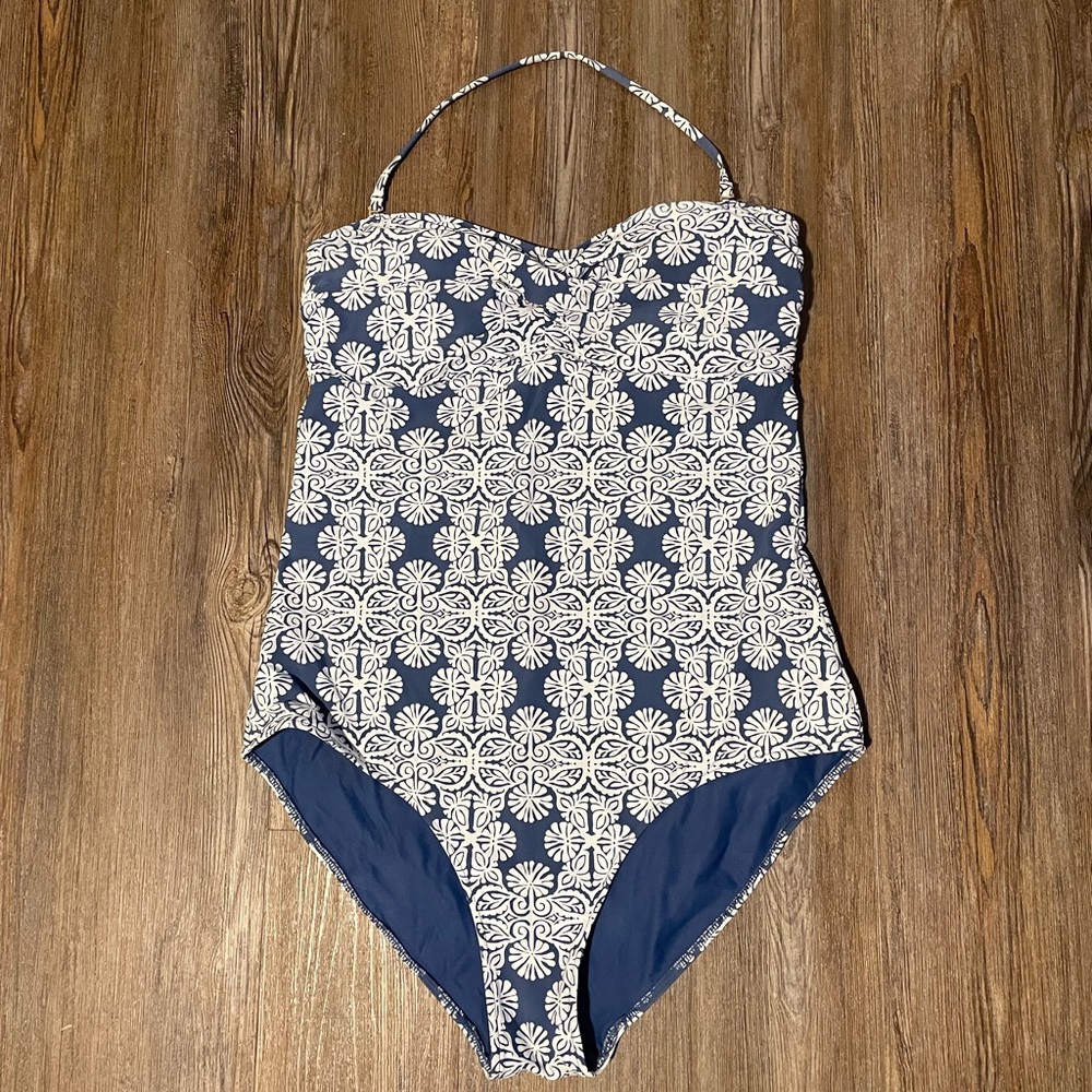 Vineyard Vines Blue and White Floral One Piece Swimsuit